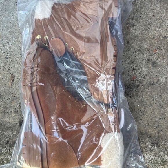 New LAUREN Ralph Lauren Carlee Bootie Cognac Size 6 - Picture 2 of 2